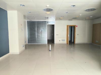 Premises for sale in Hacienda Bizcochero - 17L15846