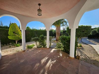 Huis te koop in Les Tres Cales - 16017 Huis te koop in Les Tres Cales - 16017