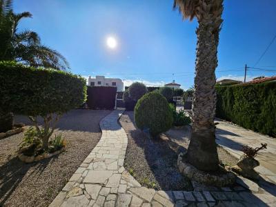 Huis te koop in Les Tres Cales - 16017 Huis te koop in Les Tres Cales - 16017