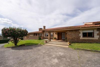 Villa for sale in Vilagarcía de Arousa - 15320984