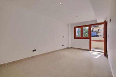 Apartment for sale in Playa de la Fontanilla, Marbella - MA-MB-VIV3