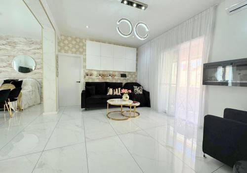 Piso en venta en Arroyo del Cuarto, Málaga - 001-09216