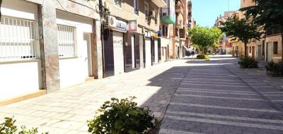 Carrús Este محلي للبيع - 3009_030009 Carrús Este محلي للبيع - 3009_030009