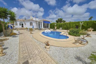 Villa en venta en Parque de las Naciones - MC-78132 Villa en venta en Parque de las Naciones - MC-78132