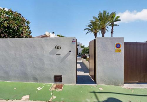 Villa for sale in Nueva Torrevieja, Torrevieja - AA-3590