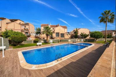 Huvila myytävänä Los Balcones - Los Altos del Edén, Torrevieja - AA-3610 Huvila myytävänä Los Balcones - Los Altos del Edén, Torrevieja - AA-3610