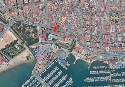 Apartment for sale in Puerto Deportivo, Torrevieja - AA-3795