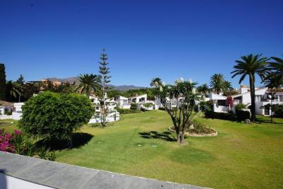 Villa for sale in Centro, Estepona - DPIc346558