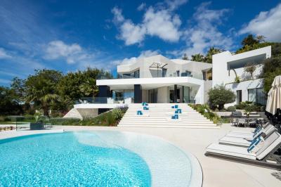 Villa for sale in Benahavís - DPIe23746