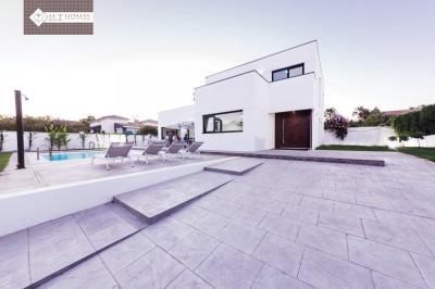 Villa en alquiler en Linda Vista-Nueva Alcántara-Cortijo Blanco - 2101A Villa en alquiler en Linda Vista-Nueva Alcántara-Cortijo Blanco - 2101A
