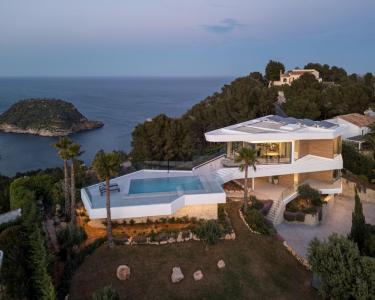 Villa for sale in Partida Comunes-Adsubia, Jávea - S-1595982