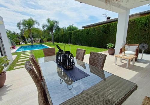 Villa à louer à Oliva Nova - R-1551918 Villa à louer à Oliva Nova - R-1551918