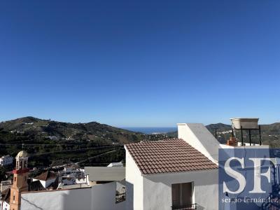 Casa en venta en Cómpeta - TH1389