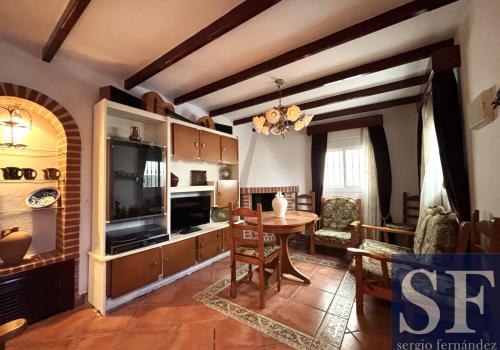 Casa en venta en Sedella - TH1391