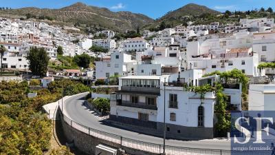 Casa en venta en Cómpeta - TH1403