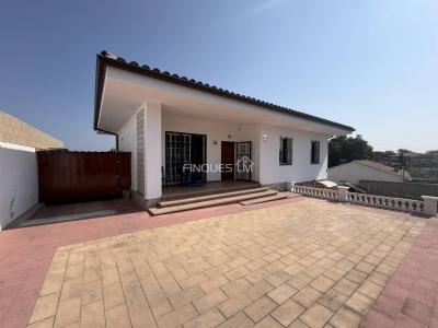 Casa en venta en Niàgara Parc - Ágora Parc - Roca Rossa - 725 Casa en venta en Niàgara Parc - Ágora Parc - Roca Rossa - 725