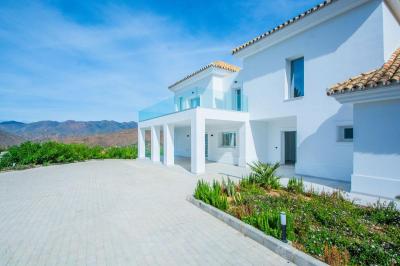 Villa for sale in Marbella - R5113687 Villa for sale in Marbella - R5113687