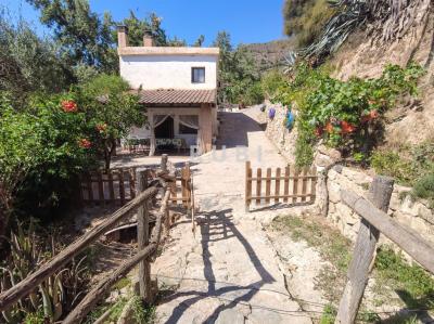 Villa for sale in Lecrín - 1160
