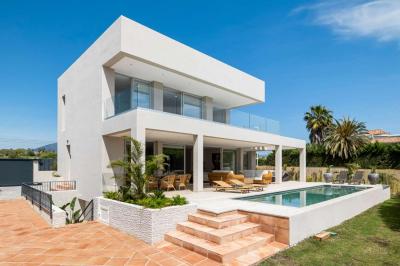 Villa à vendre à Casco Antiguo, Marbella - HH 2025 / 9984
