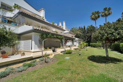 Appartamento in vendita a Altos de Estepona - HH 2025 / 9504