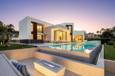 Villa à vendre à Casco Antiguo, Marbella - HH 2025 / 9992