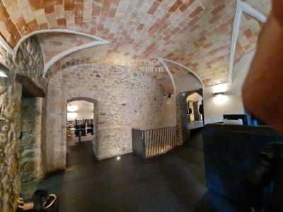 Villa for sale in Cabanelles - 1902