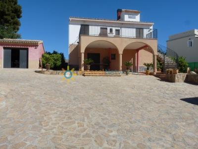 Villa to rent in La Font d'En Carròs - PNRN244 Villa to rent in La Font d'En Carròs - PNRN244