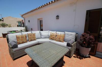 Hus til salg i San Enrique - Guadiaro - Pueblo Nuevo - R5413264 Hus til salg i San Enrique - Guadiaro - Pueblo Nuevo - R5413264