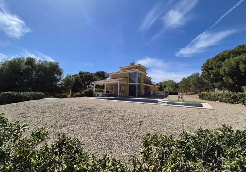 Properties in Totana