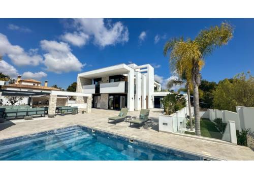 Villa zum verkauf in Villamartín-Las Filipinas - MLSC547191 Villa zum verkauf in Villamartín-Las Filipinas - MLSC547191