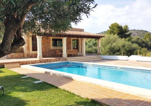 Country Properties in Andratx