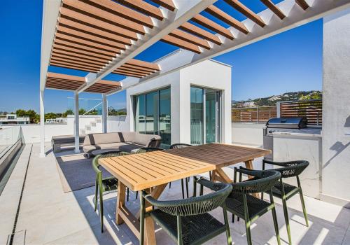 Дуплекс на продажу в Santa Clara - 361-13944P Дуплекс на продажу в Santa Clara - 361-13944P