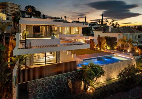 Villa for sale in Los Naranjos - 361-13960P
