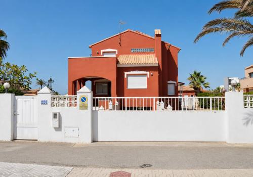 Villa in vendita a Playa de las Gaviotas-El Pedrucho - RE-89816 Villa in vendita a Playa de las Gaviotas-El Pedrucho - RE-89816