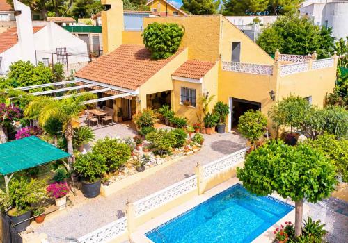 Properties in San Miguel de Salinas