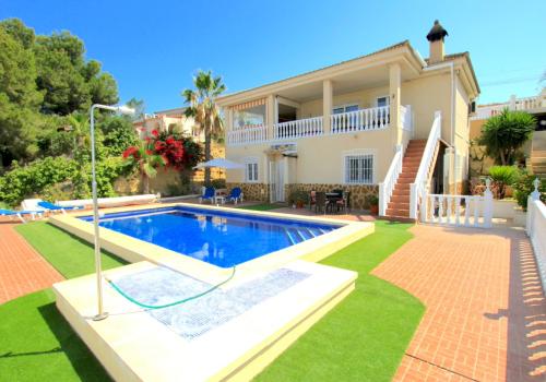 Properties in Algorfa