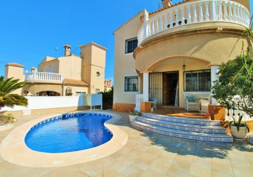Villas in Orihuela