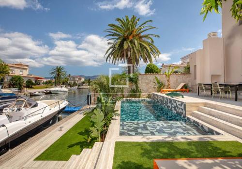 Homes in Girona
