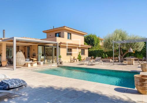 Venta en Girona