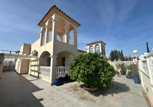 Properties in Algorfa