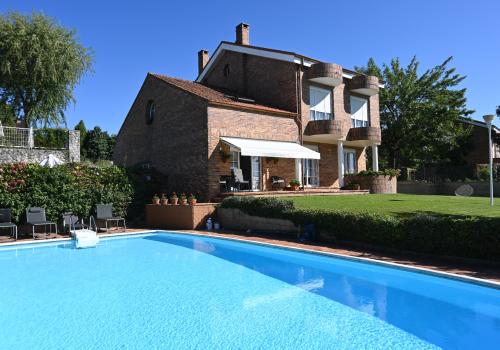 Properties in Piélagos