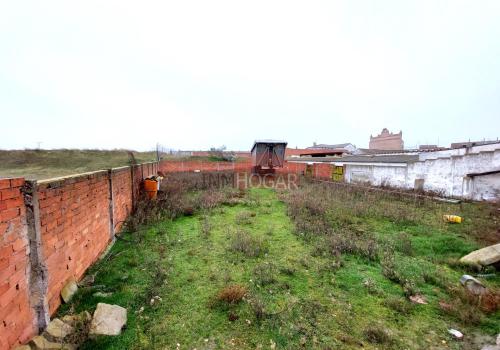 Properties in Adanero