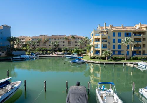 Apartment for sale in Puerto de Sotogrande - La Marina - EC-RR2504 Apartment for sale in Puerto de Sotogrande - La Marina - EC-RR2504