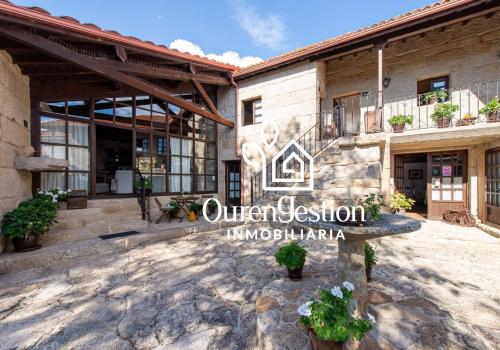 Homes in Baltar