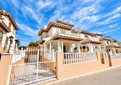 Chalet zum verkauf in Lomas de Cabo Roig-Los Dolses, Orihuela - CG842464 Chalet zum verkauf in Lomas de Cabo Roig-Los Dolses, Orihuela - CG842464