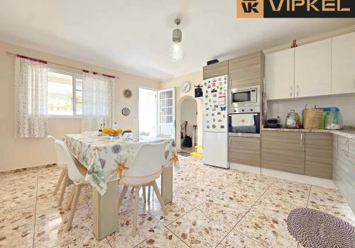 Hus till salu i Puerto de Santiago - BS-0174 Hus till salu i Puerto de Santiago - BS-0174