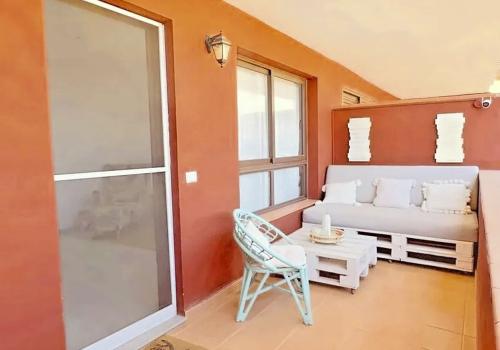 House for sale in Torviscas Centro y Alto, Adeje - AM-0116
