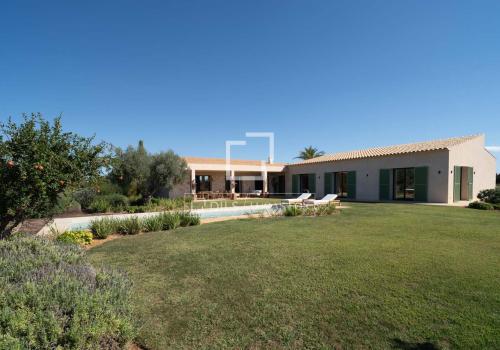 Homes in Campos