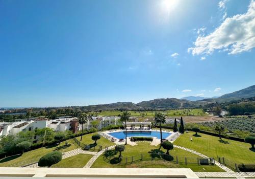 Duplex for sale in San Pedro de Alcántara, Marbella - R5211541 Duplex for sale in San Pedro de Alcántara, Marbella - R5211541