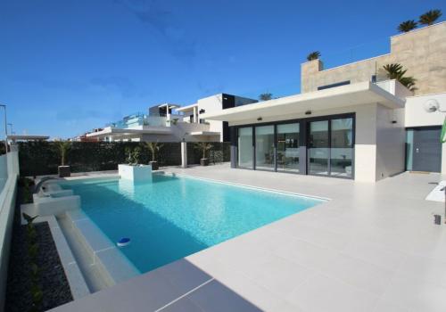 Villas en San Miguel de Salinas